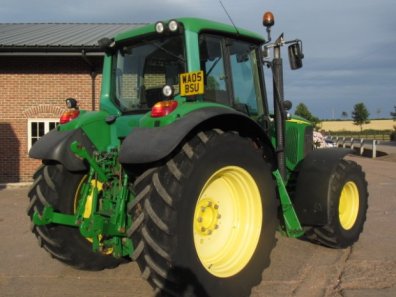 John Deere 6620