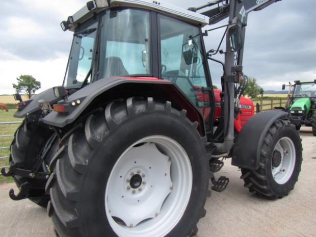 Massey Ferguson 6270