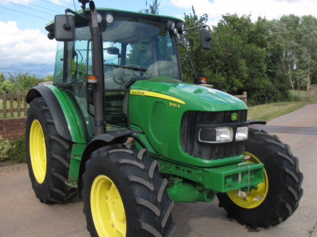 John Deere 5100R