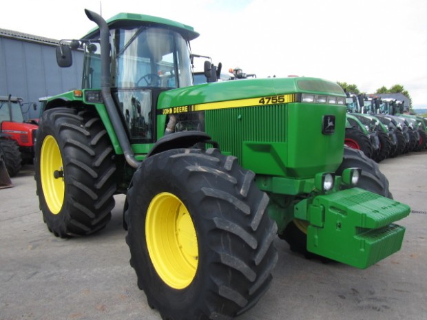 John Deere 4755