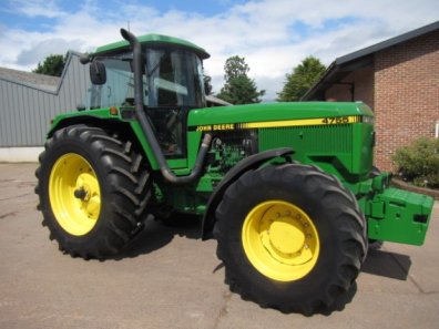 John Deere 4755