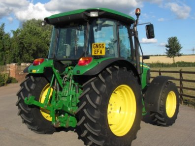 John Deere 5720