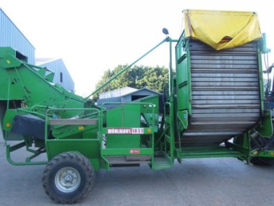 Wuhlmaus 1033 potato harvester