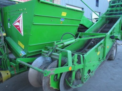Wuhlmaus 1033 potato harvester