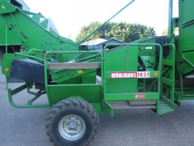Wuhlmaus 1033 potato harvester