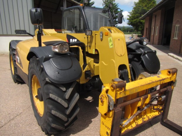 CAT TH220B