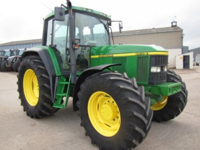 John Deere 6910S