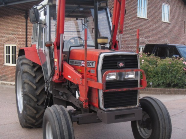 Massey Ferguson 390T