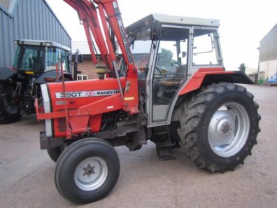 Massey Ferguson 390T