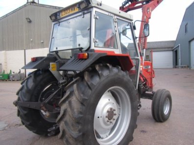 Massey Ferguson 390T