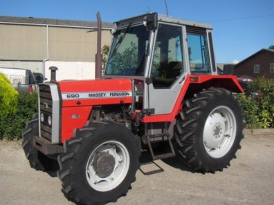 Massey Ferguson 690