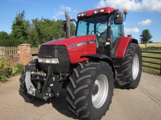 Case MX 135
