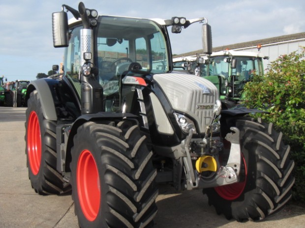 Fendt 724 Profi-Plus