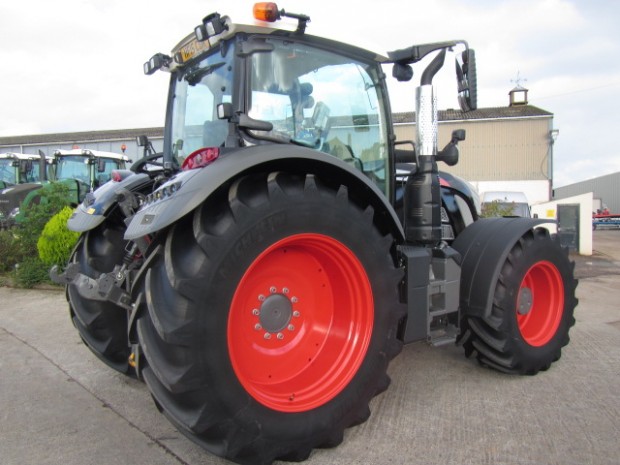 Fendt 724 Profi-Plus