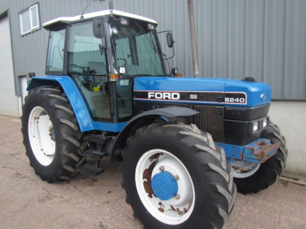 Ford 8240 SLE