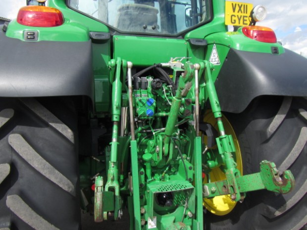 John Deere 6930