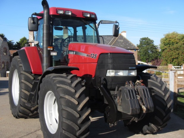 Case MX135