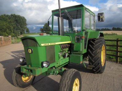 John Deere 3130