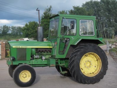 John Deere 3130