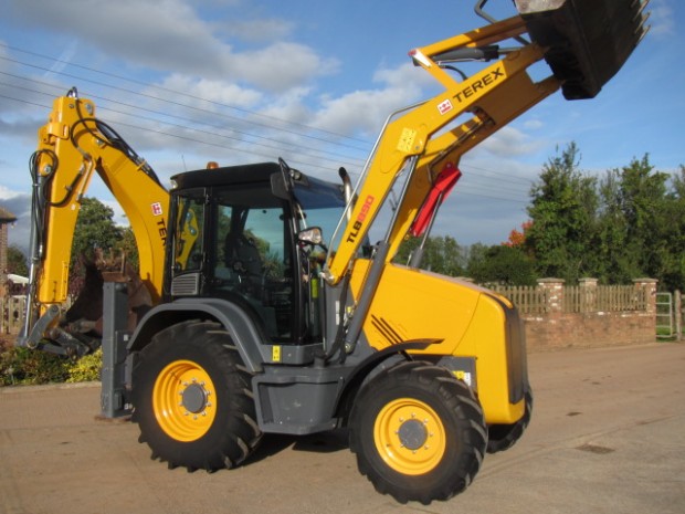 Terex TLB 890 wheeled digger