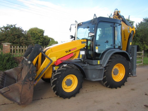 Terex TLB 890 wheeled digger