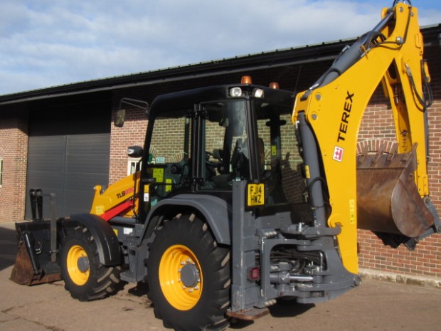 Terex TLB 890 wheeled digger