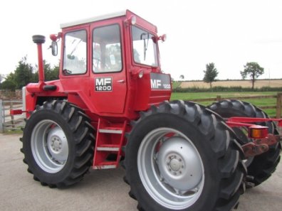 Massey Ferguson 1200
