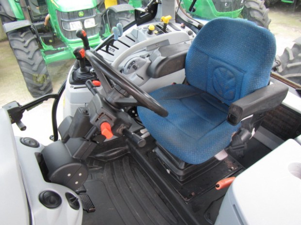 New Holland T6010 Plus
