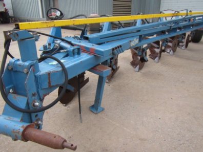 Overum 6 furrow conventional semi mounted plough