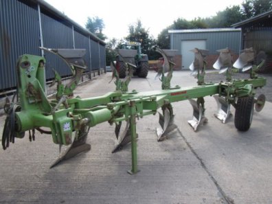 Dowdeswell 140 Series Delta furrow MA plough