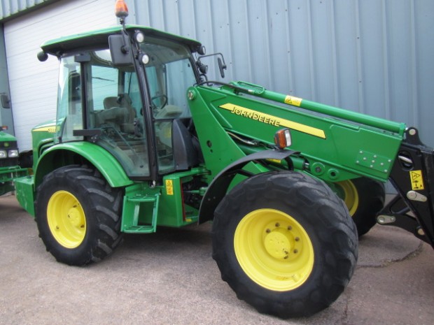 John Deere 3800