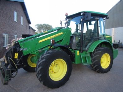 John Deere 3800