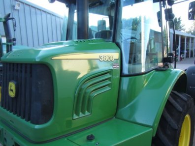 John Deere 3800
