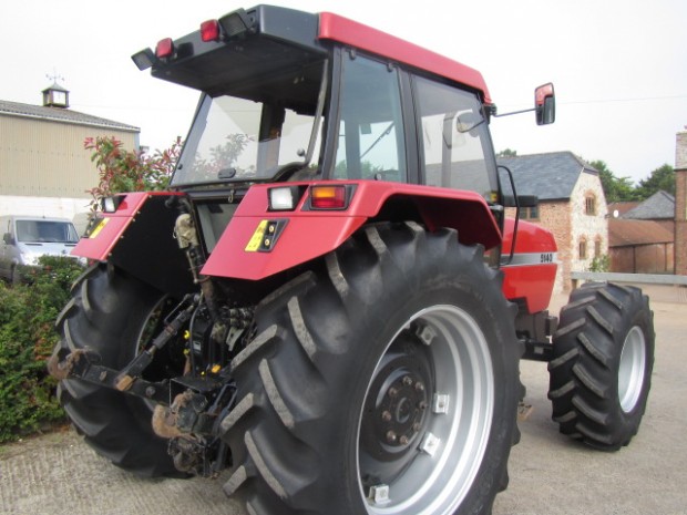 Case 5140 Plus