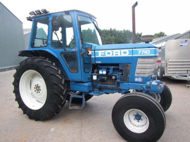 Ford 7710