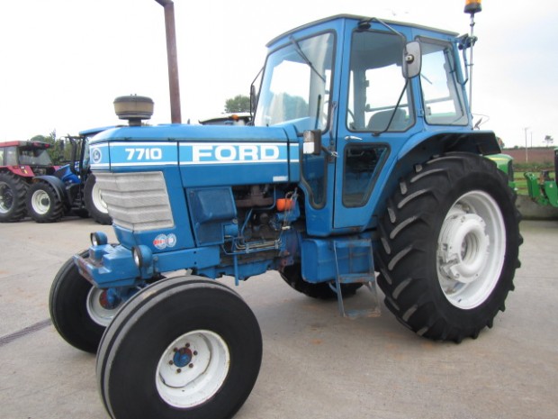 Ford 7710