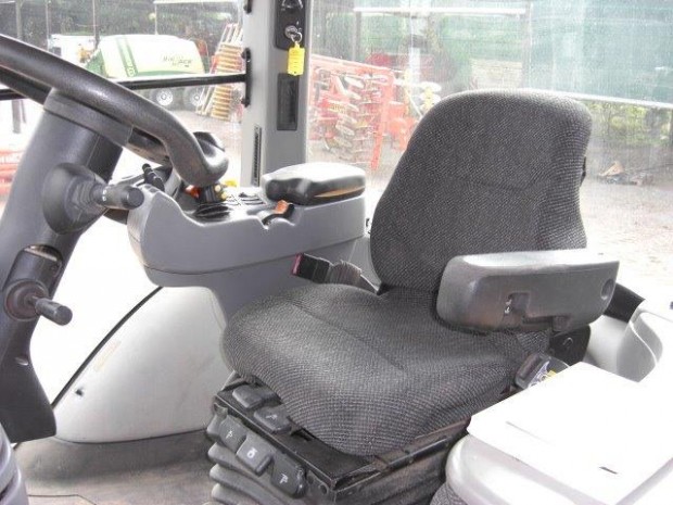 CAT Challenger 765