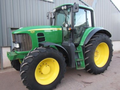 John Deere 7430