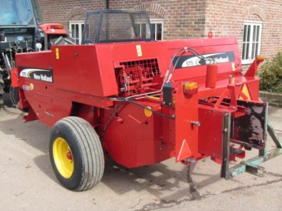 New Holland 575 baler
