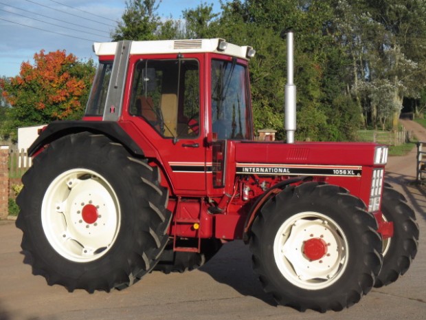 International 1056 XL