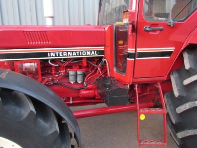 International 1056 XL