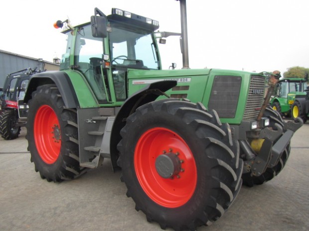 Fendt 824