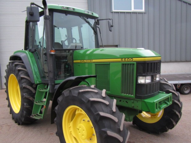 John Deere 6600
