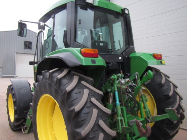 John Deere 6600