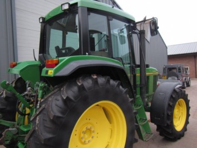 John Deere 6600