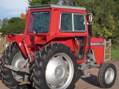 Massey Ferguson 575