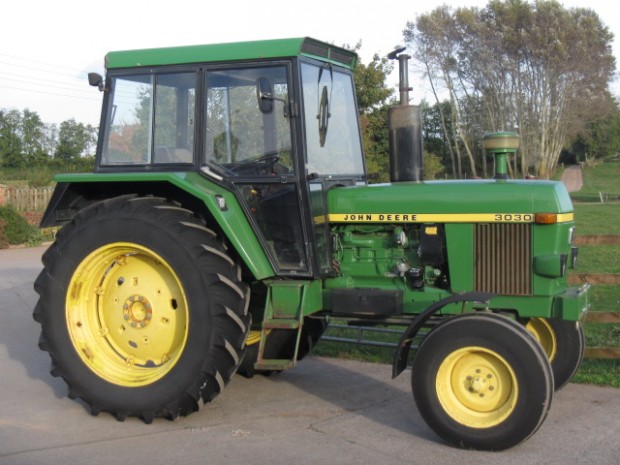 John Deere 3030