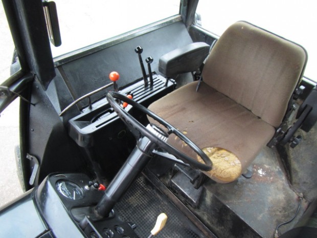 John Deere 4430