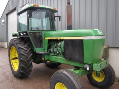 John Deere 4430