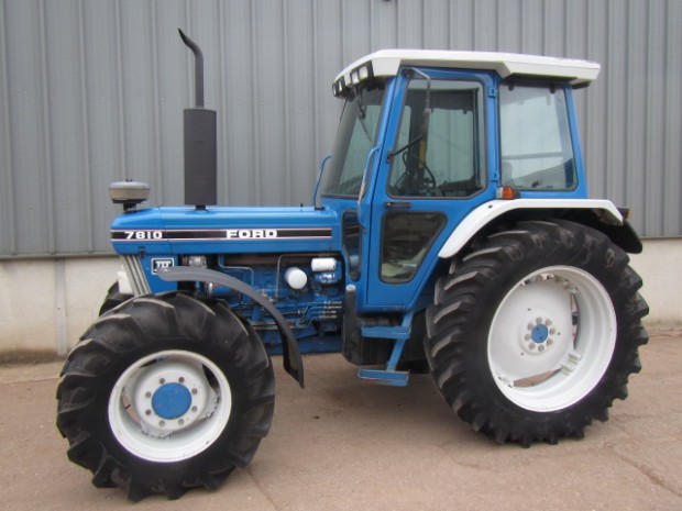 Ford 7810 III